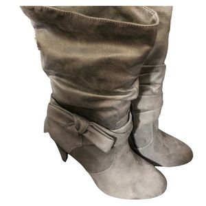 NWB Apt.9 New boots 8.5 Gray